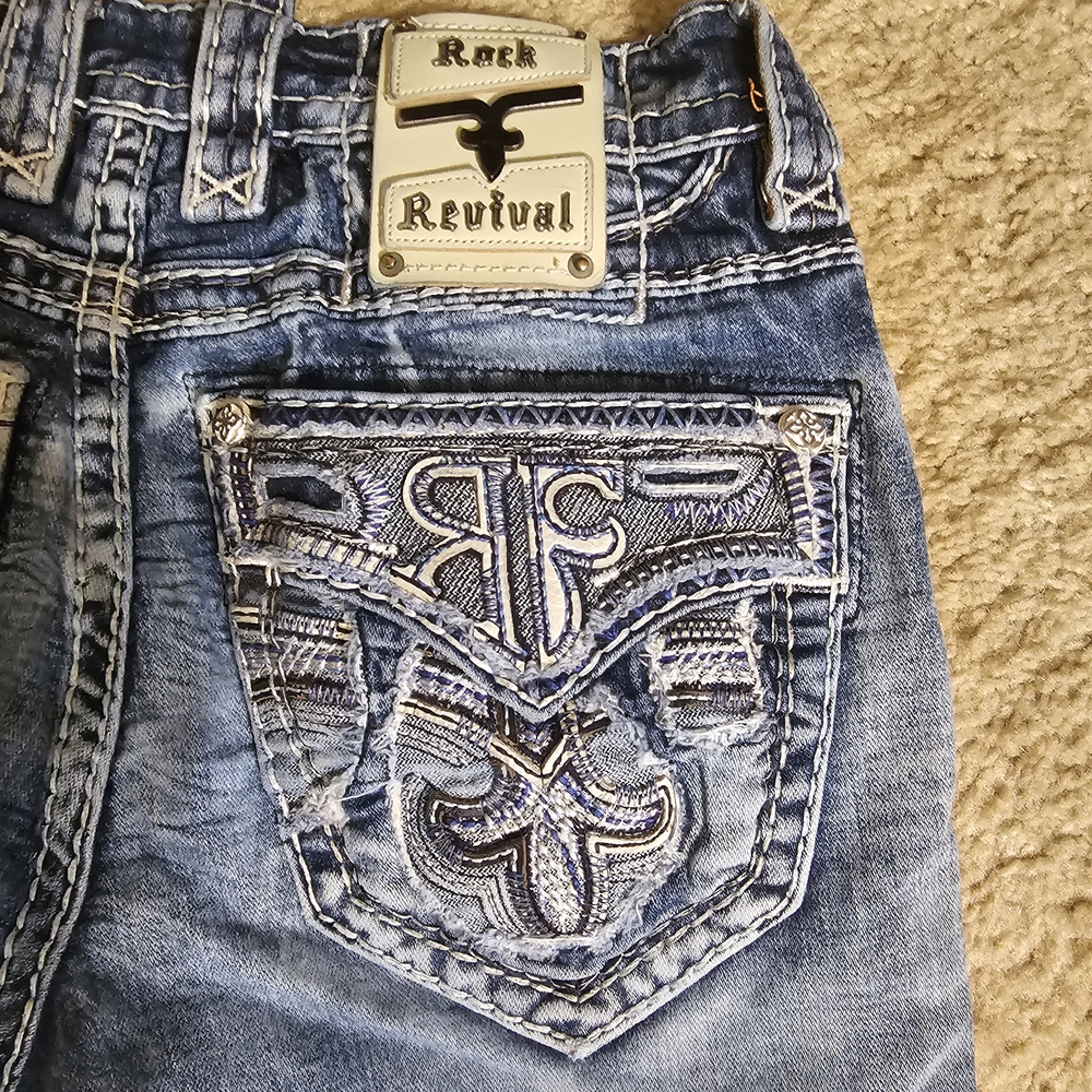 Rock Revival Blue Distressed Embroidered Jeans . Inseam Is 30 - Picture 4 of 7